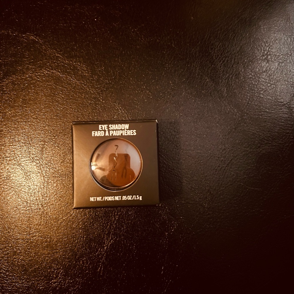 Mac eyeshadow Embark Matte - Picture 4 of 4